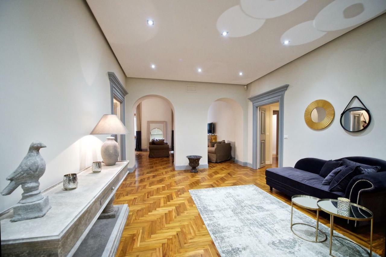 Carducci Luxury Apartment Roma Esterno foto